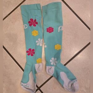 Pro Compression Floral Patterned Knee-High Socks Women